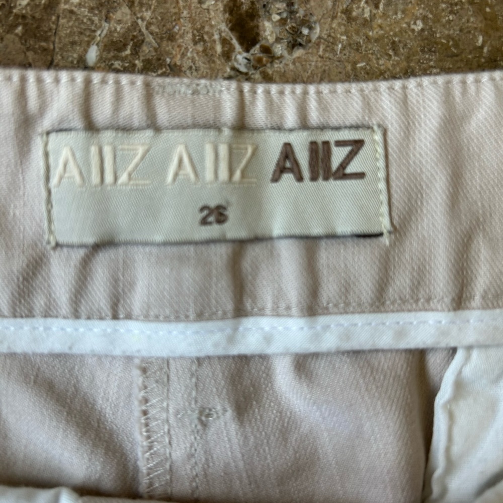 Shorts - Picture 3 of 3